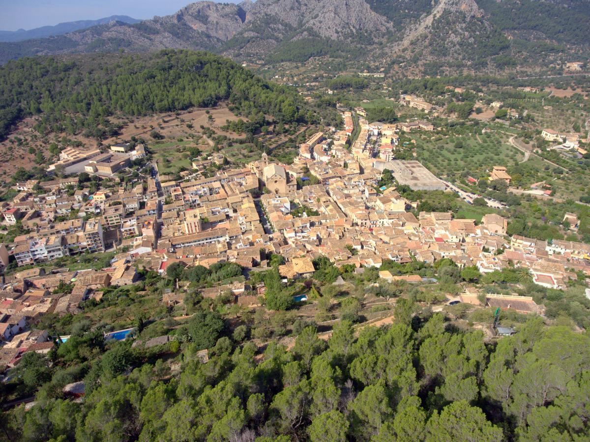 Es Castellet De Bunola Villa Bunyola Bagian luar foto